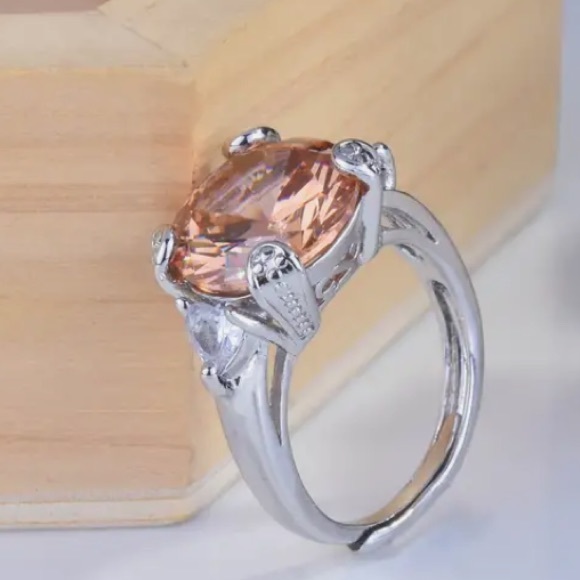 - Morganite & 14k White Gold Vermeil Size 6 - Picture 3 of 6